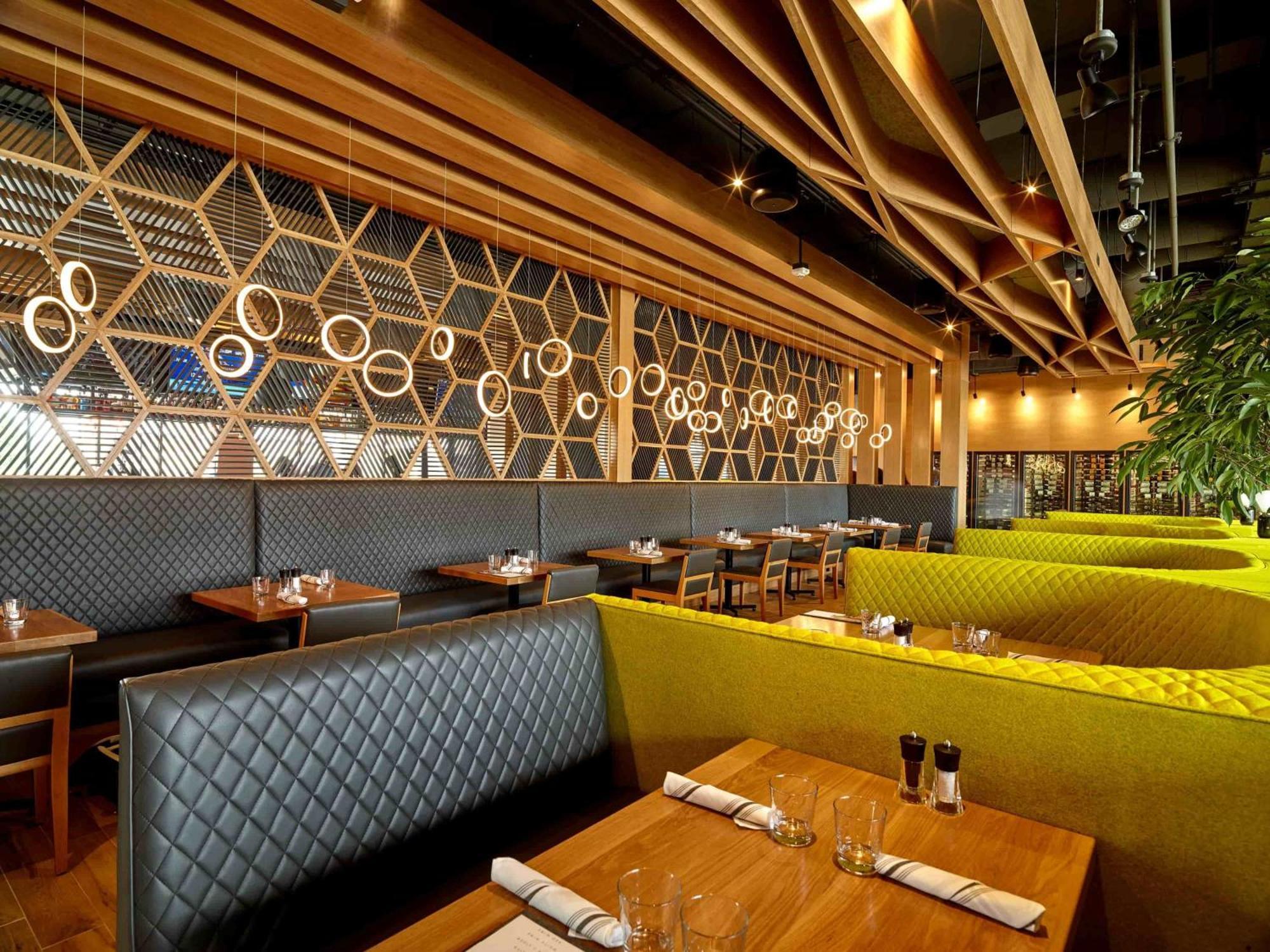 Sandman Signature Plano-Frisco Hotel Exterior photo