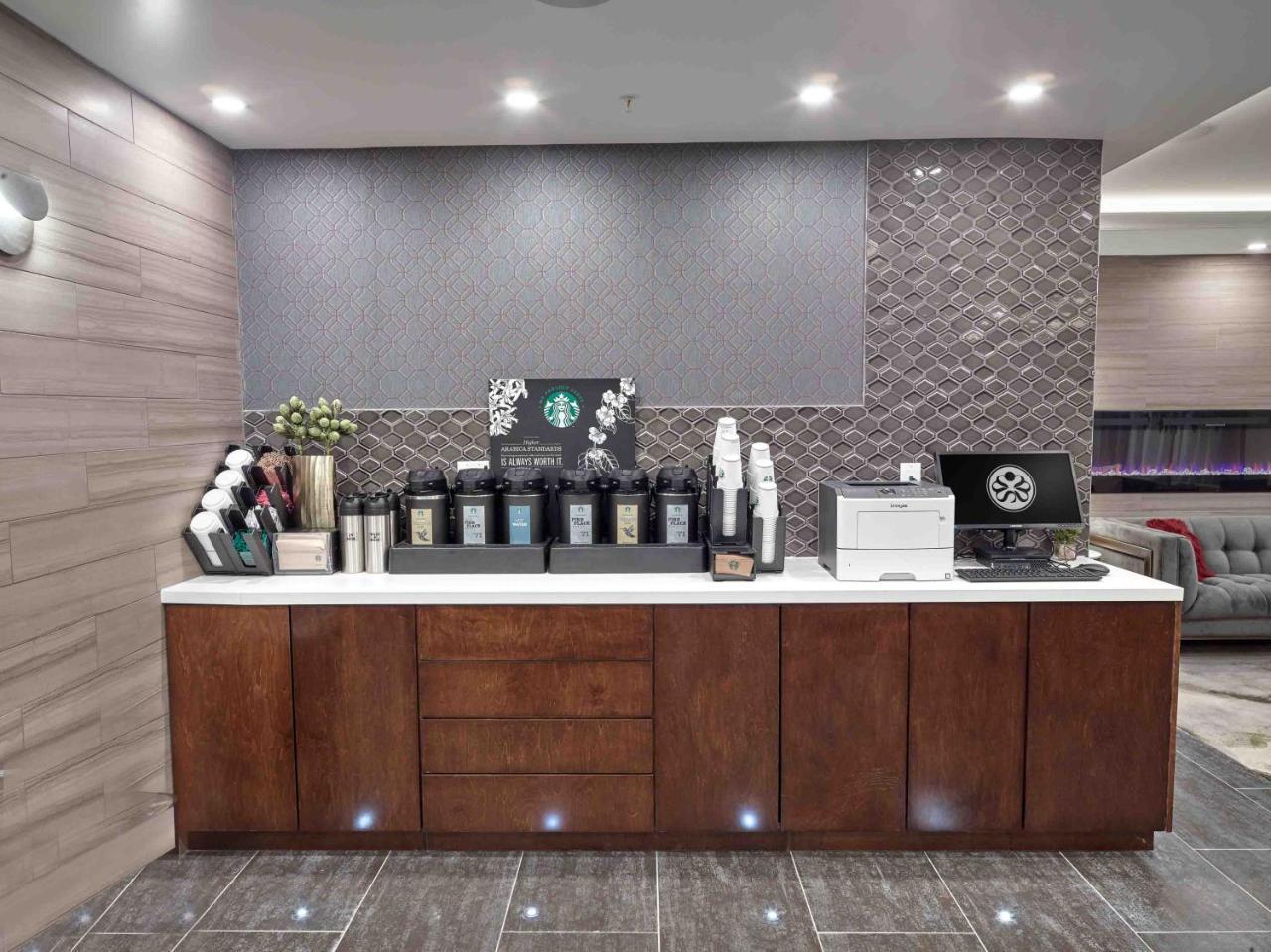Sandman Signature Plano-Frisco Hotel Exterior photo