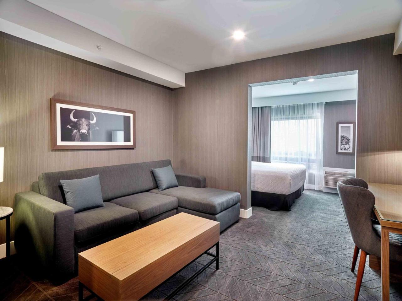Sandman Signature Plano-Frisco Hotel Exterior photo